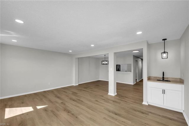 324 Elderwood CT, Virginia Beach, VA 23462