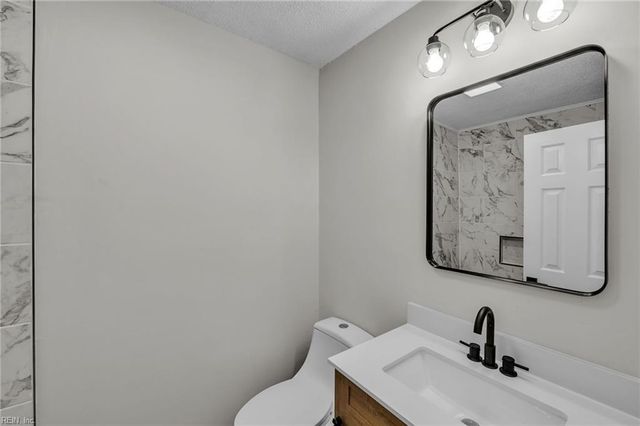 324 Elderwood CT, Virginia Beach, VA 23462