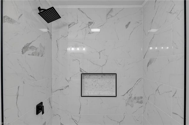 324 Elderwood CT, Virginia Beach, VA 23462