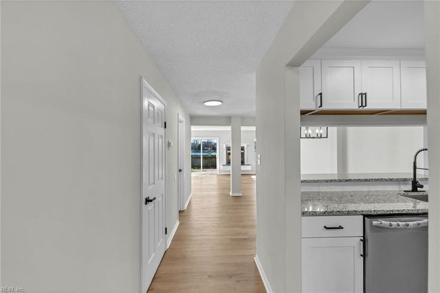 324 Elderwood CT, Virginia Beach, VA 23462