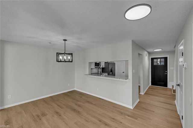 324 Elderwood CT, Virginia Beach, VA 23462