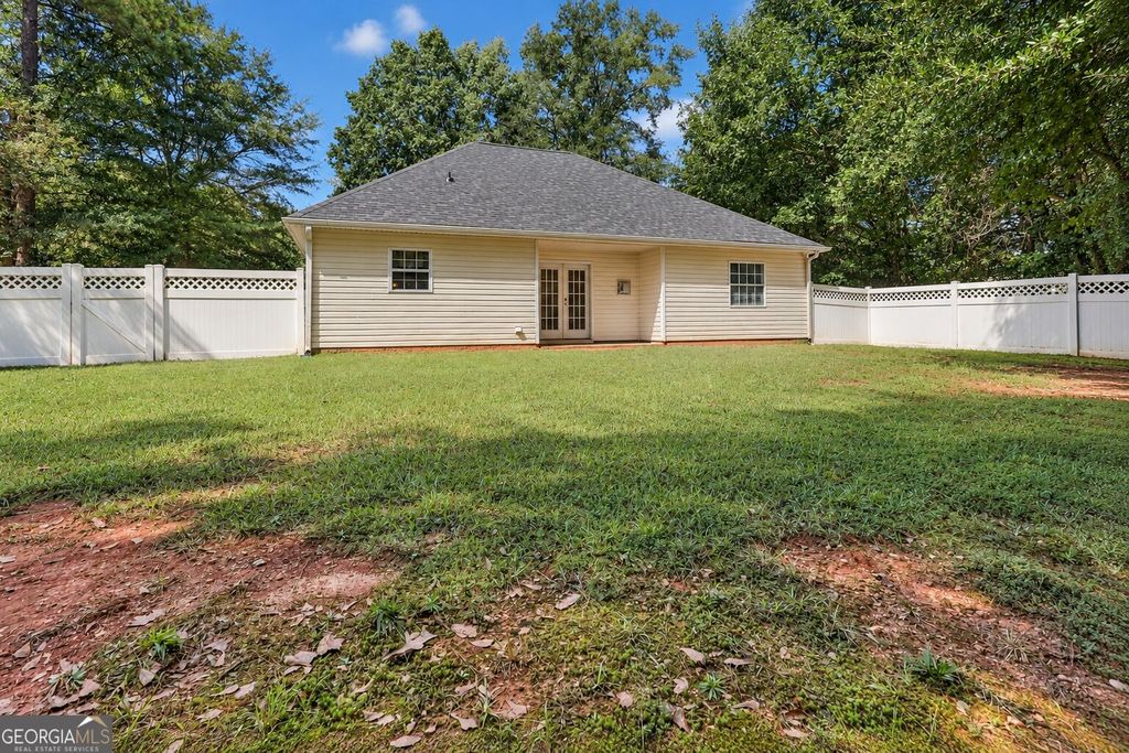 527 Judith Court, Mcdonough, GA 30252 — photo 2
