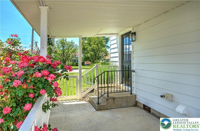 2038 Vista Drive, Bethlehem City, PA 18018