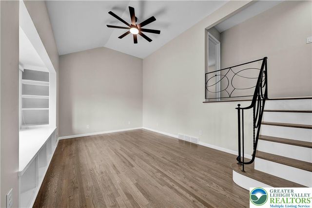 2038 Vista Drive, Bethlehem City, PA 18018