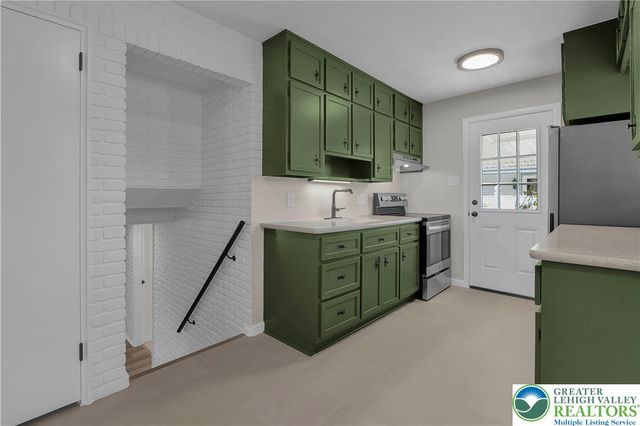 2038 Vista Drive, Bethlehem City, PA 18018