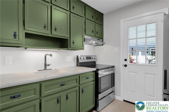 2038 Vista Drive, Bethlehem City, PA 18018