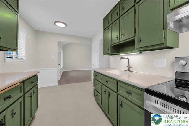 2038 Vista Drive, Bethlehem City, PA 18018