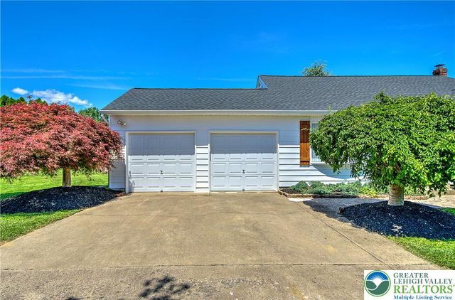 2038 Vista Drive, Bethlehem City, PA 18018