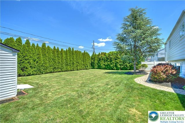 2038 Vista Drive, Bethlehem City, PA 18018