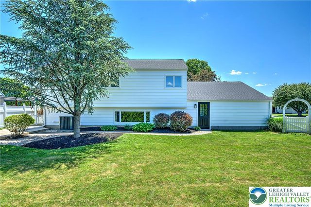 2038 Vista Drive, Bethlehem City, PA 18018