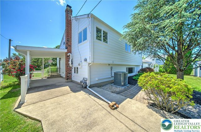 2038 Vista Drive, Bethlehem City, PA 18018