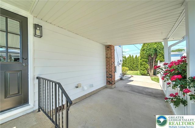 2038 Vista Drive, Bethlehem City, PA 18018