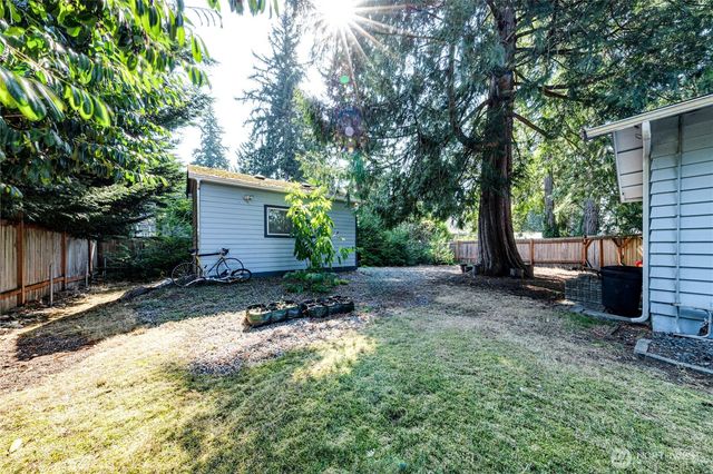 21925 2nd Avenue SE, Bothell, WA 98021
