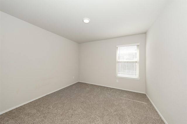 2407 Divot Lane, Navasota, TX 77868