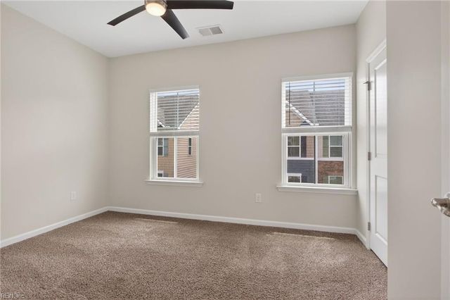 511 Sloane ST, Chesapeake, VA 23324