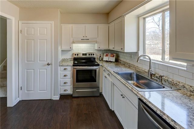 7423 Harris Avenue, Raytown, MO 64133