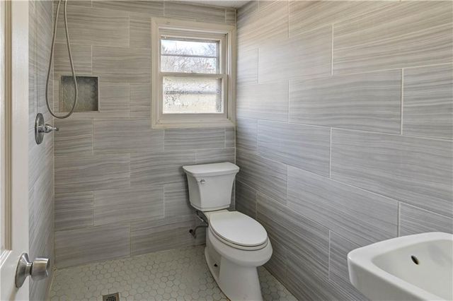 7423 Harris Avenue, Raytown, MO 64133