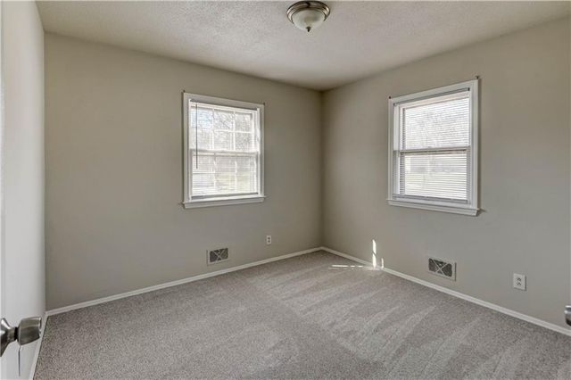 7423 Harris Avenue, Raytown, MO 64133