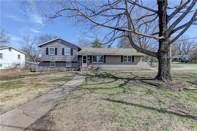 7423 Harris Avenue, Raytown, MO 64133