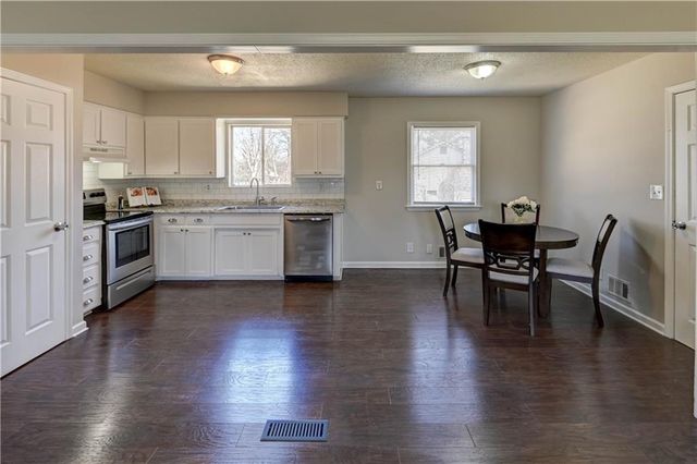 7423 Harris Avenue, Raytown, MO 64133