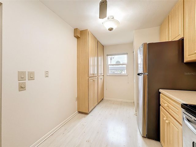 760 VILLAGE CIRCLE 109, Venice, FL 34292