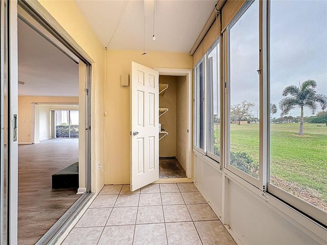 760 VILLAGE CIRCLE 109, Venice, FL 34292