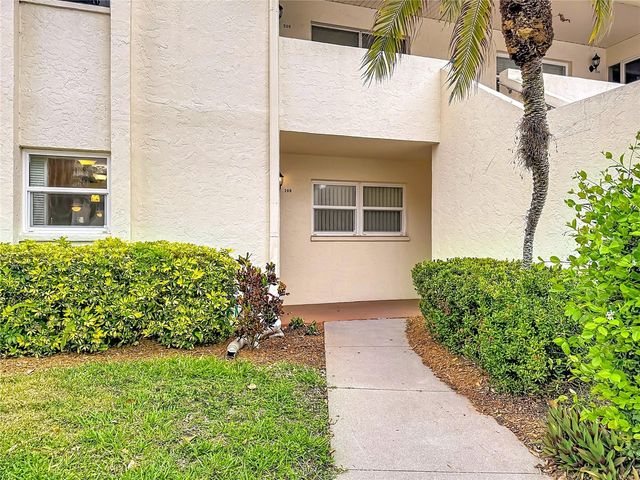 760 VILLAGE CIRCLE 109, Venice, FL 34292