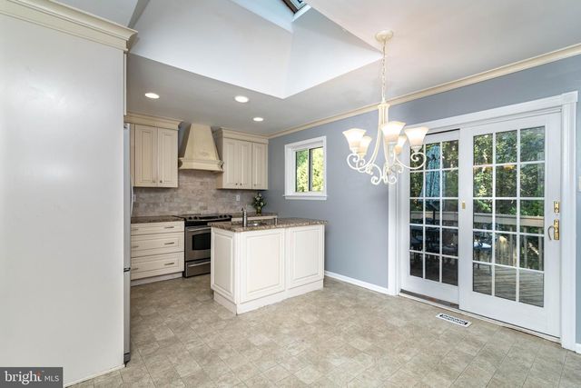 1 WOODGATE DR, Shamong, NJ 08088