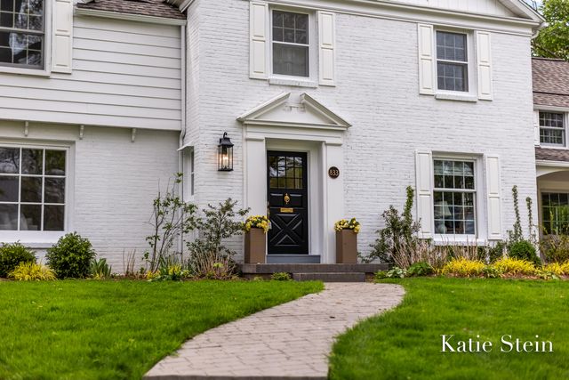833 Gladstone Drive Se, East Grand Rapids, MI 49506