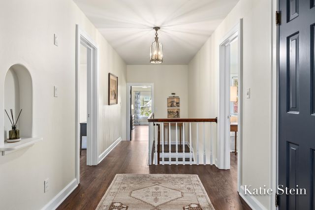 833 Gladstone Drive Se, East Grand Rapids, MI 49506