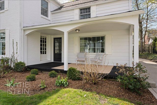 833 Gladstone Drive Se, East Grand Rapids, MI 49506