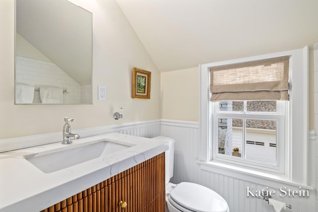 833 Gladstone Drive Se, East Grand Rapids, MI 49506