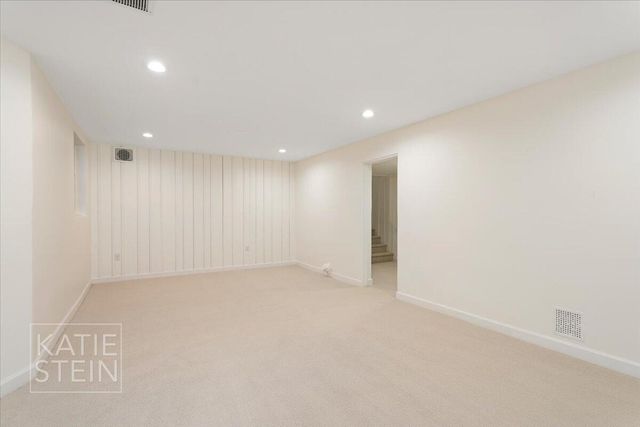 833 Gladstone Drive Se, East Grand Rapids, MI 49506