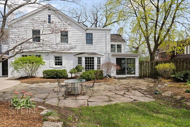 833 Gladstone Drive Se, East Grand Rapids, MI 49506