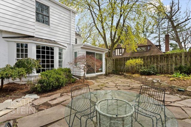 833 Gladstone Drive Se, East Grand Rapids, MI 49506