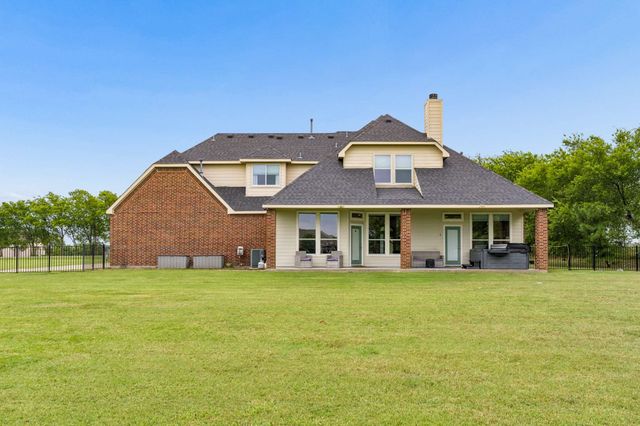 1001 Pike Road, Gunter, TX 75058