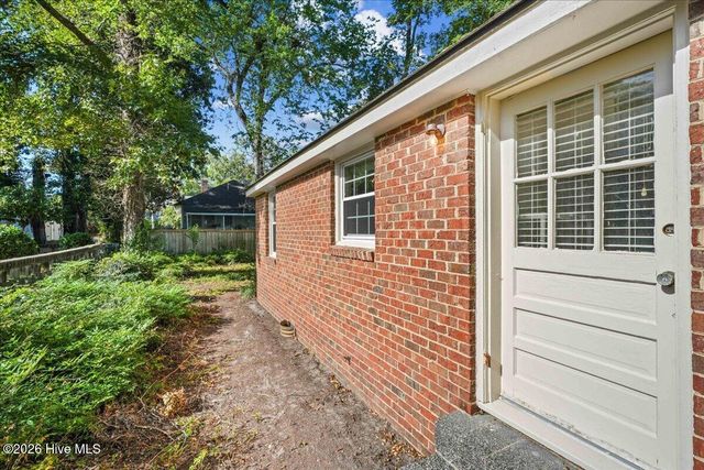 411 S 3rd Street, Smithfield, NC 27577