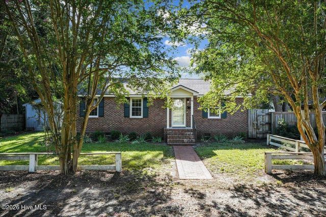 411 S 3rd Street, Smithfield, NC 27577