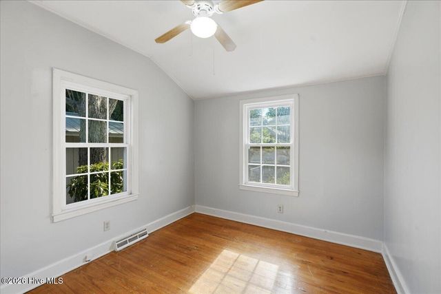 411 S 3rd Street, Smithfield, NC 27577