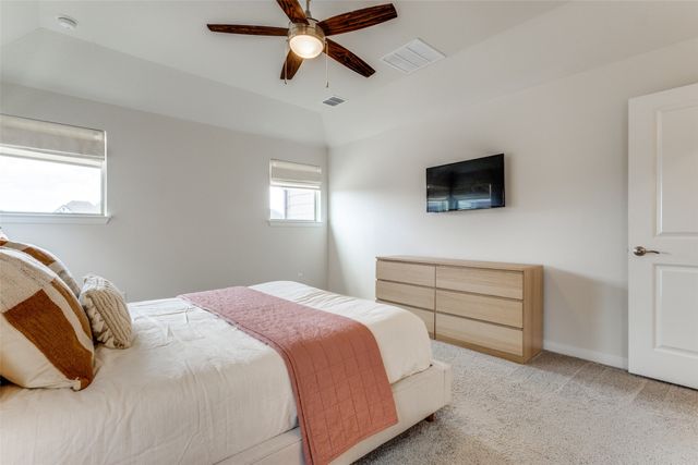 1813 Lakemont Drive, Van Alstyne, TX 75495