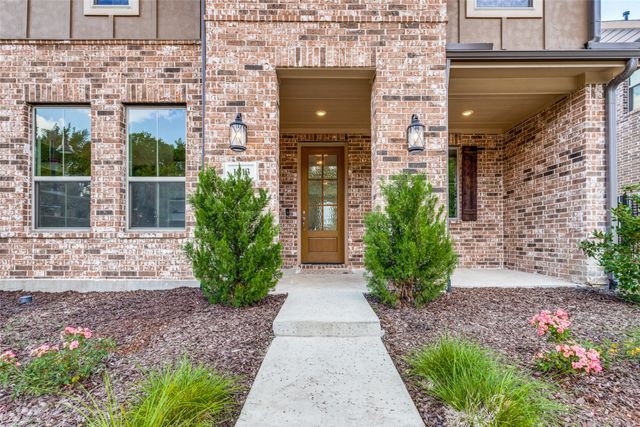1813 Lakemont Drive, Van Alstyne, TX 75495