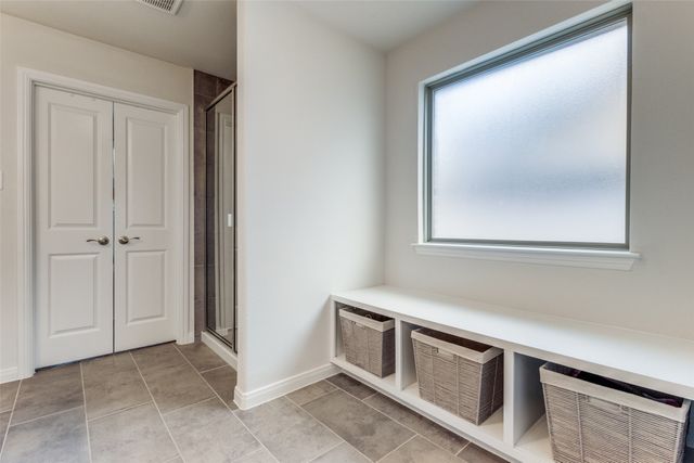 1813 Lakemont Drive, Van Alstyne, TX 75495