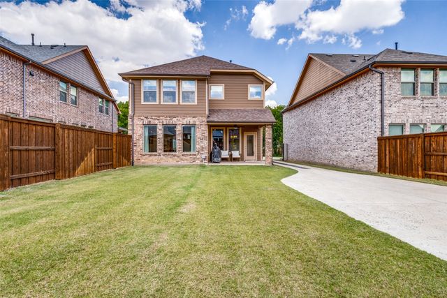1813 Lakemont Drive, Van Alstyne, TX 75495