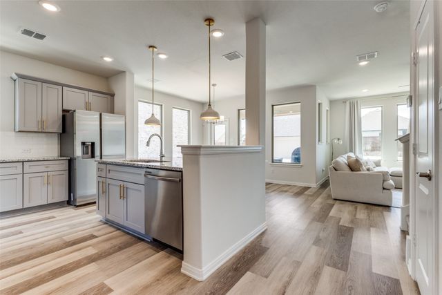 1813 Lakemont Drive, Van Alstyne, TX 75495