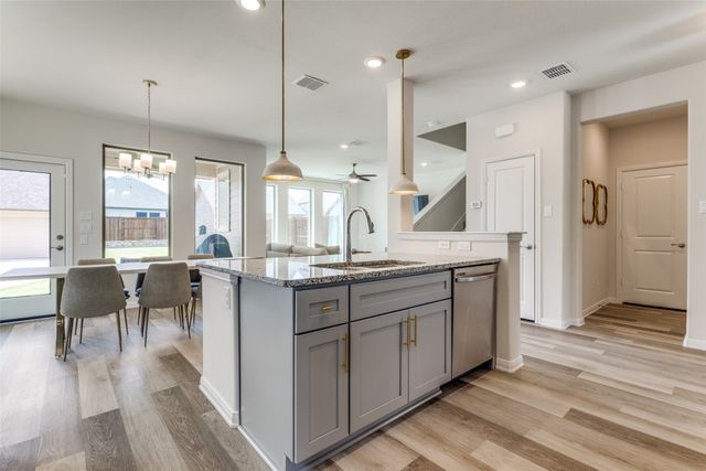 1813 Lakemont Drive, Van Alstyne, TX 75495