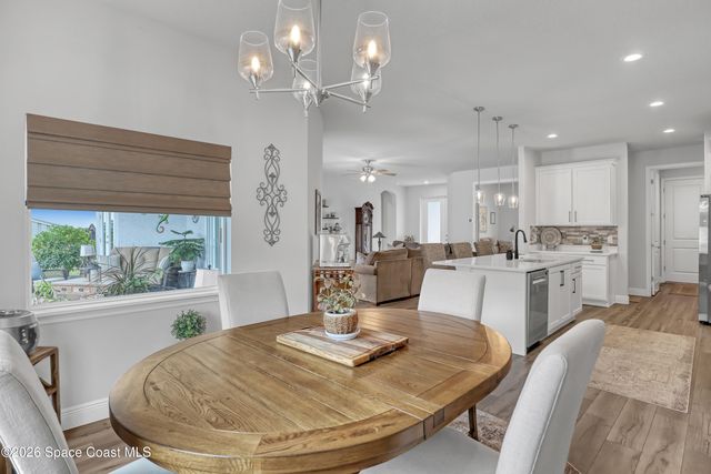 1837 Market Circle NE, Palm Bay, FL 32905