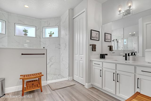 1837 Market Circle NE, Palm Bay, FL 32905