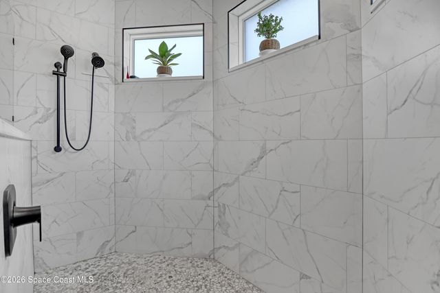 1837 Market Circle NE, Palm Bay, FL 32905