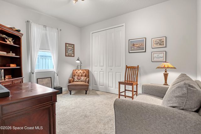 1837 Market Circle NE, Palm Bay, FL 32905