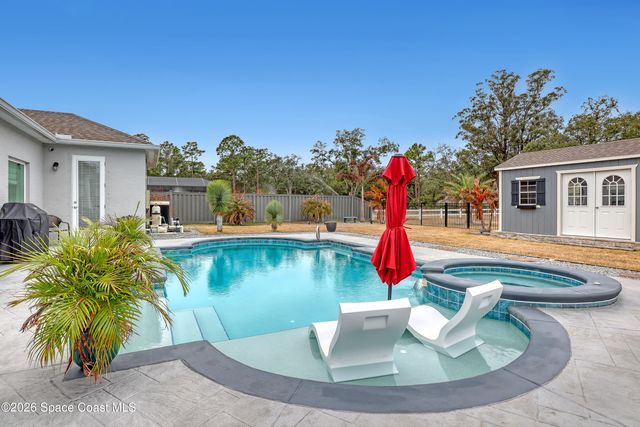 1837 Market Circle NE, Palm Bay, FL 32905